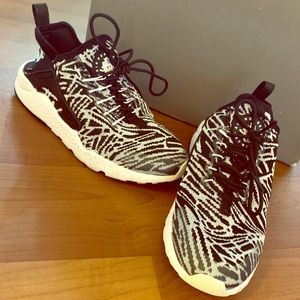 AUTHENTIC Nike Women's Air Huarache